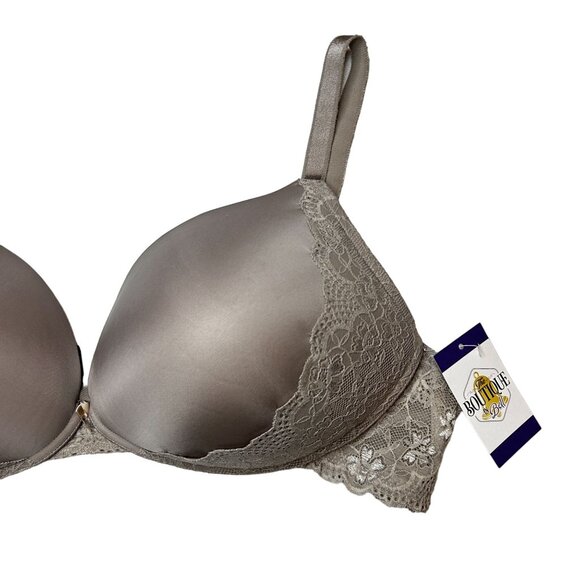 Torrid Curves 48D Gray Bra Lace Accent Lightly Lined Bow Plus Size Intimates - Picture 3 of 13